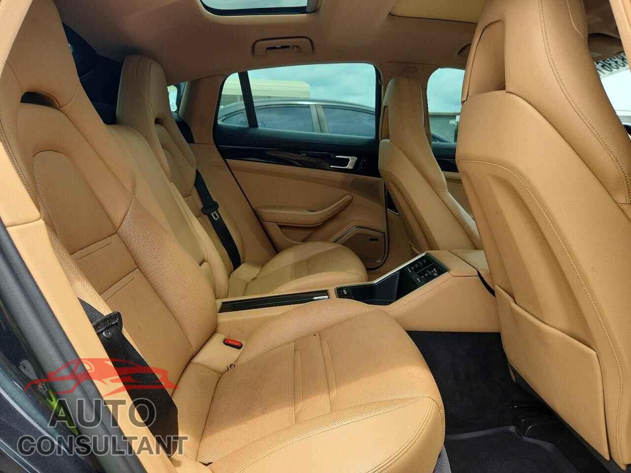 PORSCHE PANAMERA 2018 - WP0AA2A72JL115885