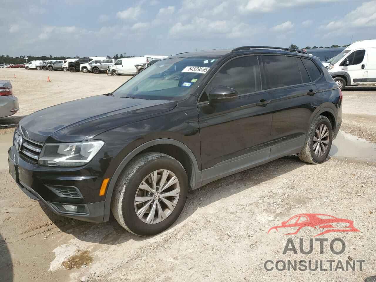 VOLKSWAGEN TIGUAN 2018 - 3VV1B7AX9JM020833