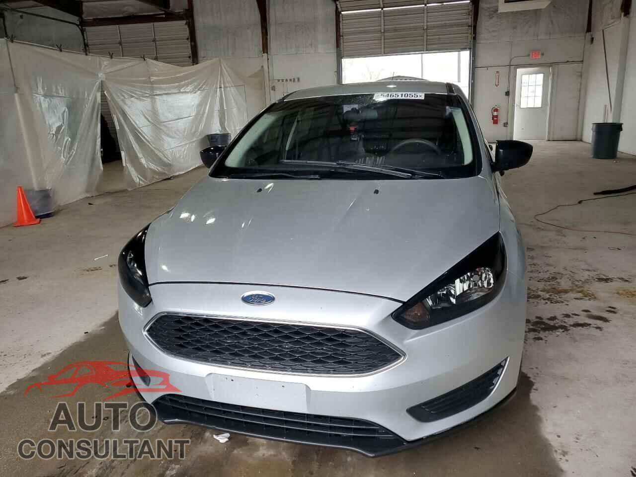 FORD FOCUS 2016 - 1FADP3E23GL359995