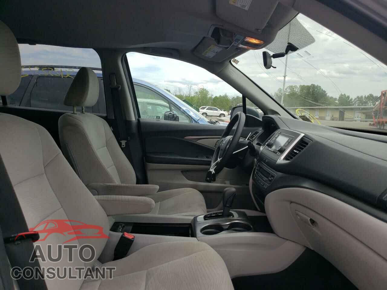 HONDA PILOT 2017 - 5FNYF6H17HB080282