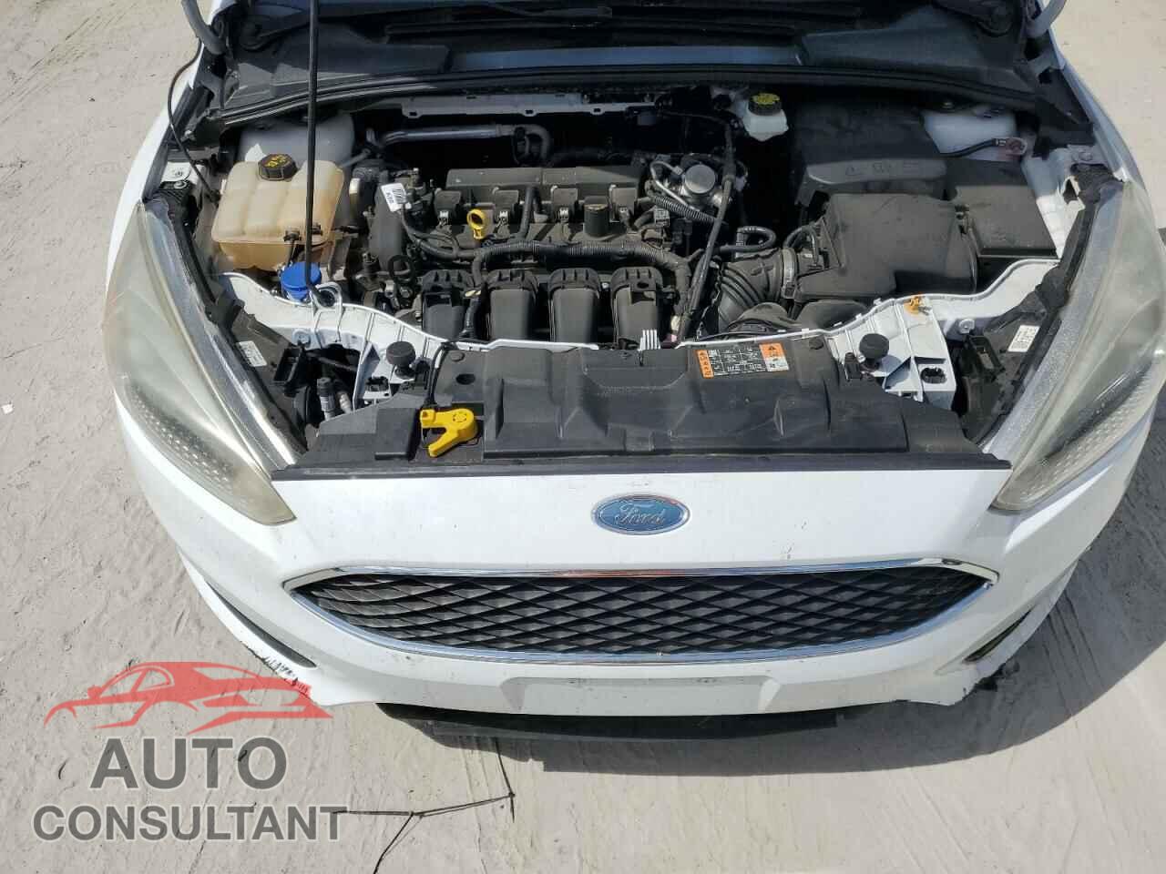 FORD FOCUS 2017 - 1FADP3E22HL327346