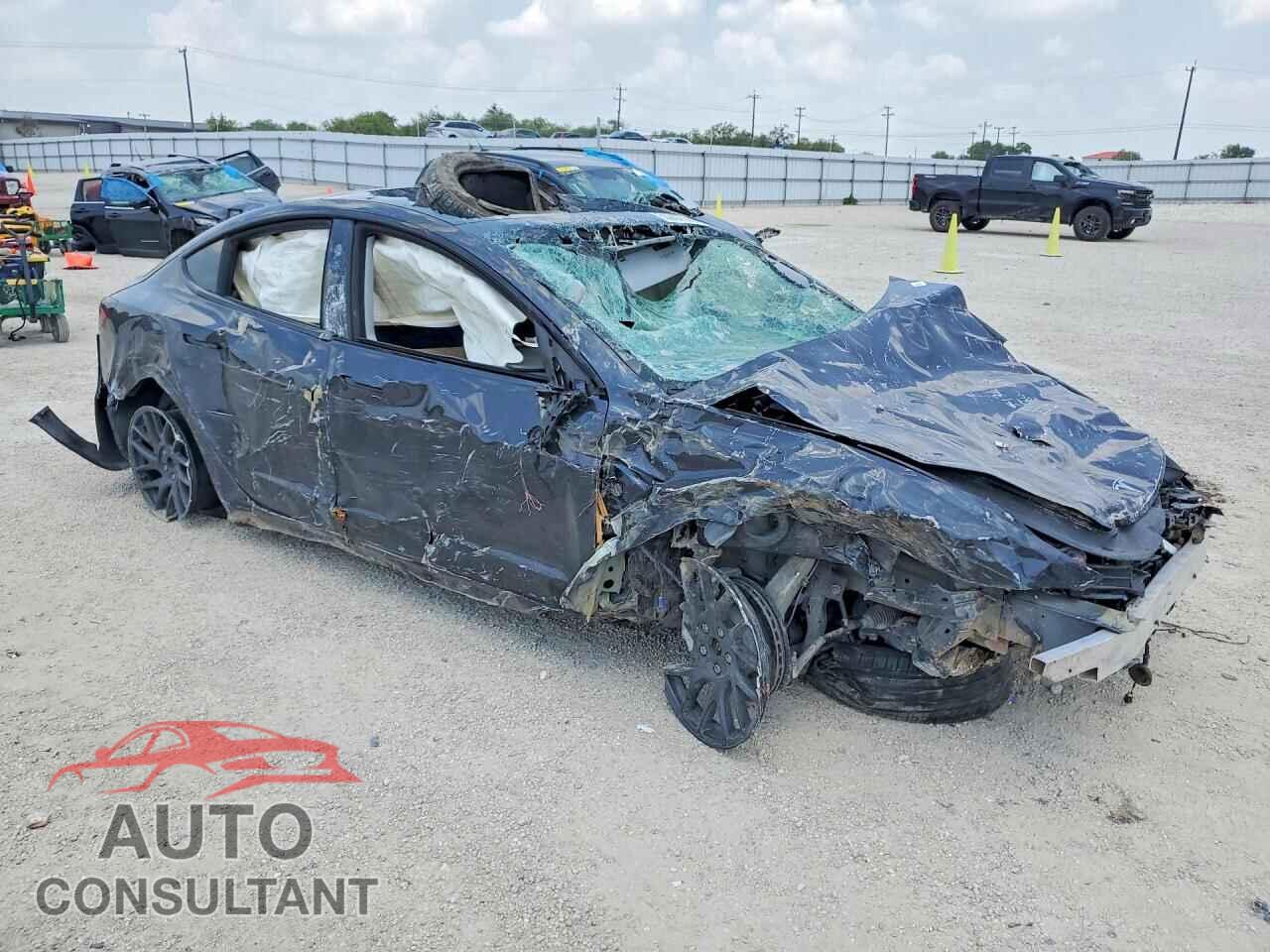TESLA MODEL 3 2024 - 5YJ3E1EB8RF811638