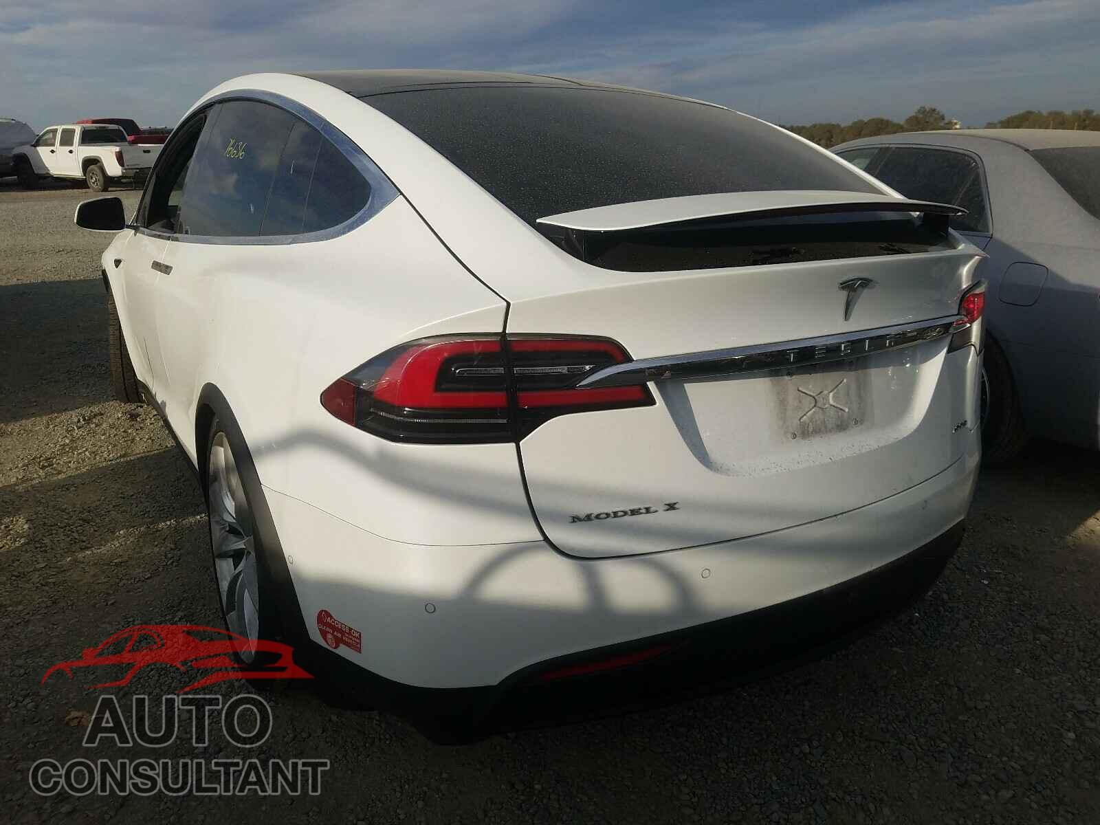 TESLA MODEL X 2017 - 5YJXCAE21HF044172