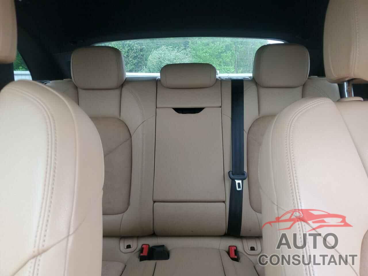 PORSCHE MACAN 2017 - WP1AA2A58HLB09273