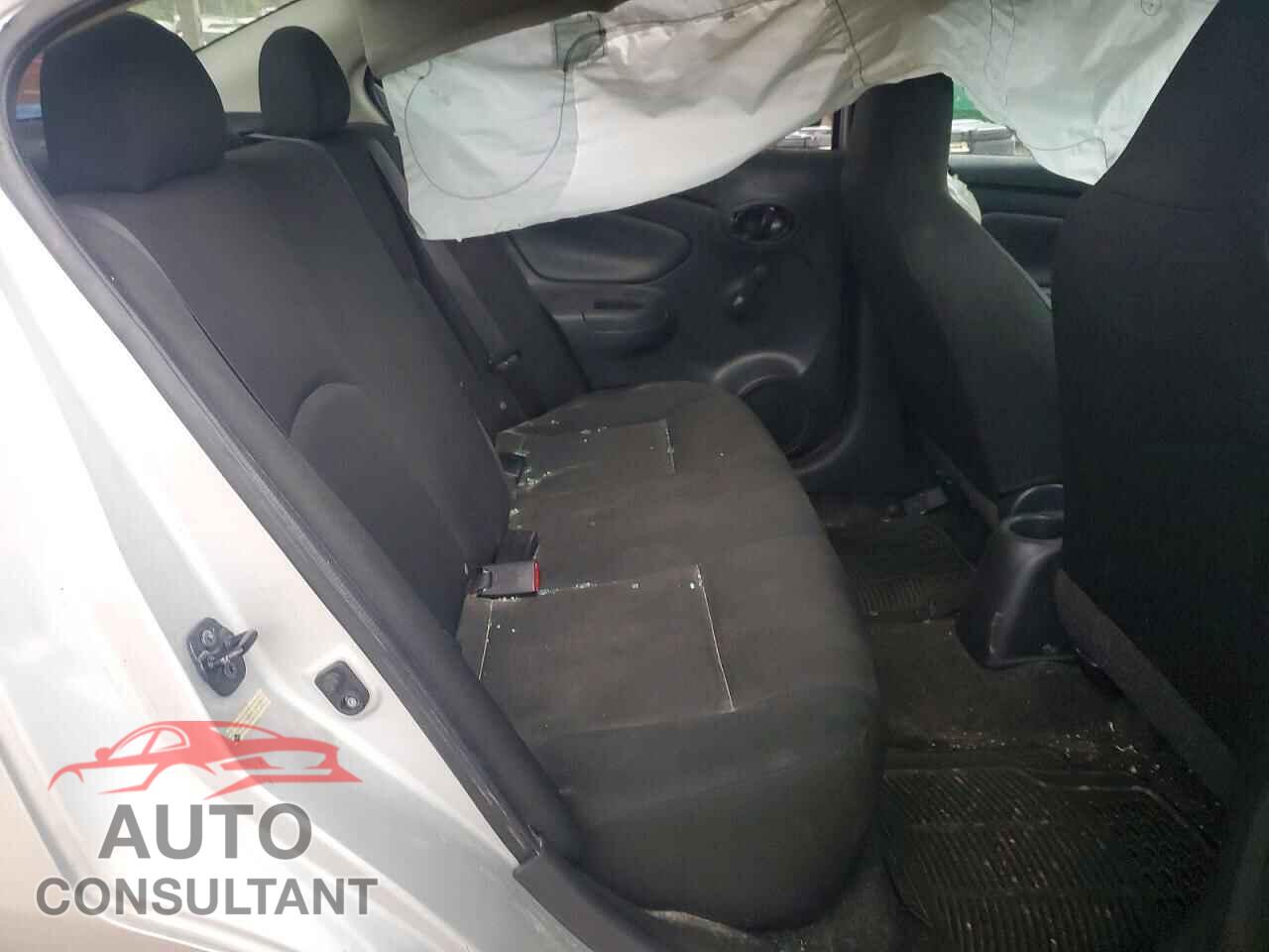 NISSAN VERSA 2016 - 3N1CN7AP2GL891234