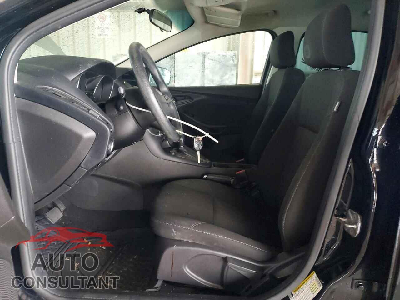 FORD FOCUS 2016 - 1FADP3E29GL229882