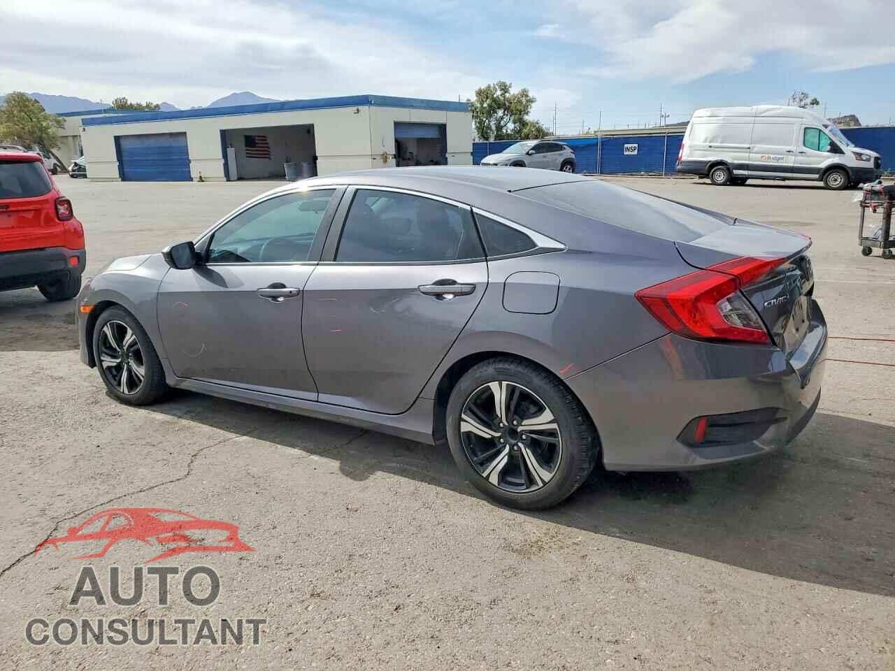 HONDA CIVIC 2018 - 2HGFC2F58JH596361