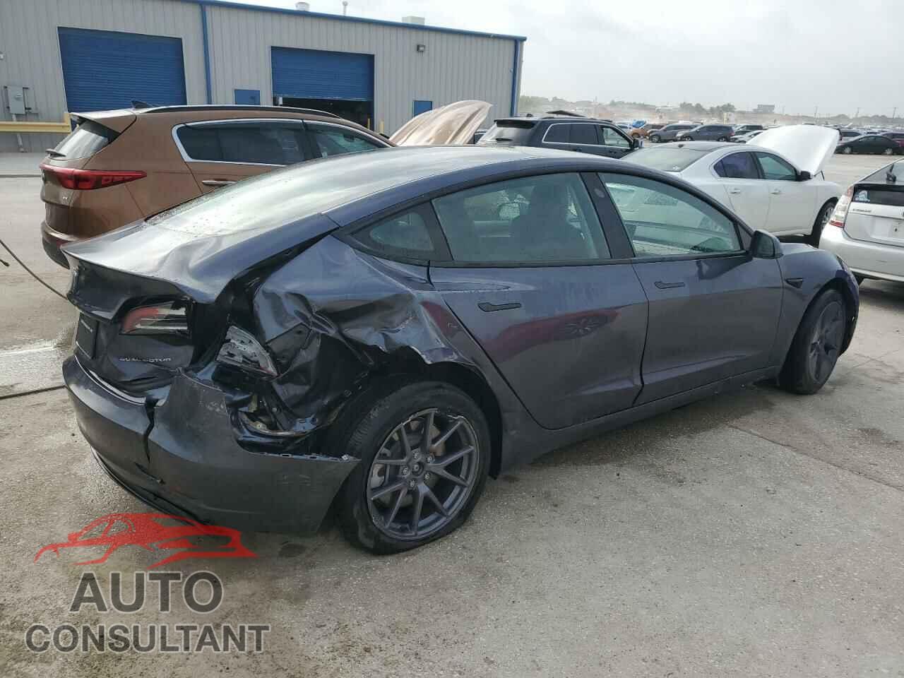TESLA MODEL 3 2023 - 5YJ3E1EBXPF660038