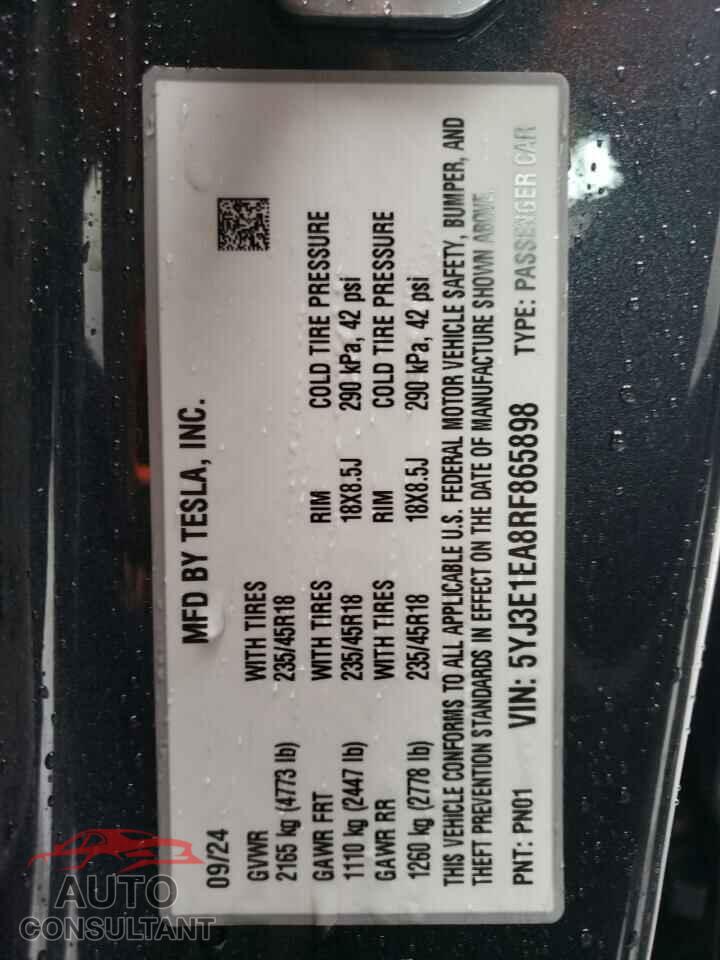 TESLA MODEL 3 2024 - 5YJ3E1EA8RF865898