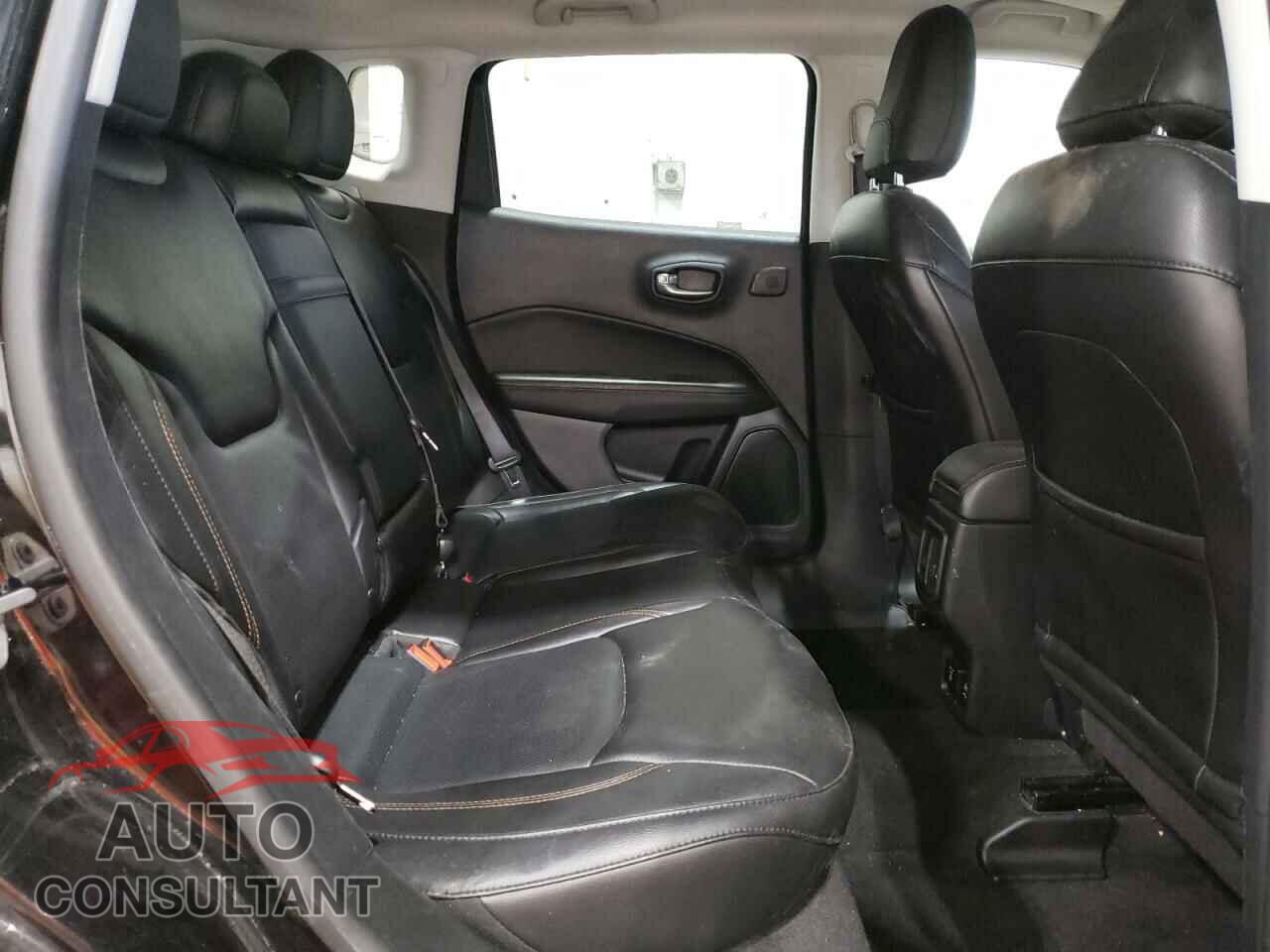 JEEP COMPASS 2018 - 3C4NJDCB0JT401186