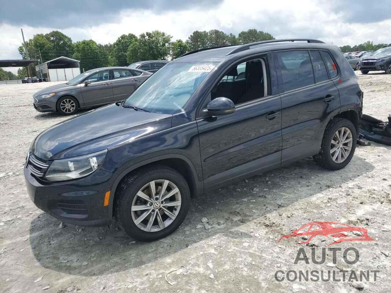 VOLKSWAGEN TIGUAN 2017 - WVGAV7AX3HK054866