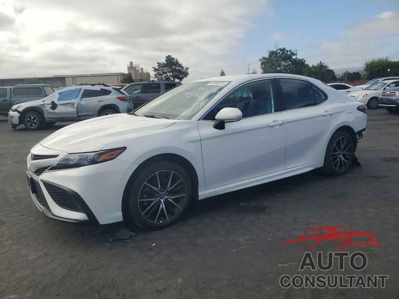 TOYOTA CAMRY 2023 - 4T1G11AKXPU159429