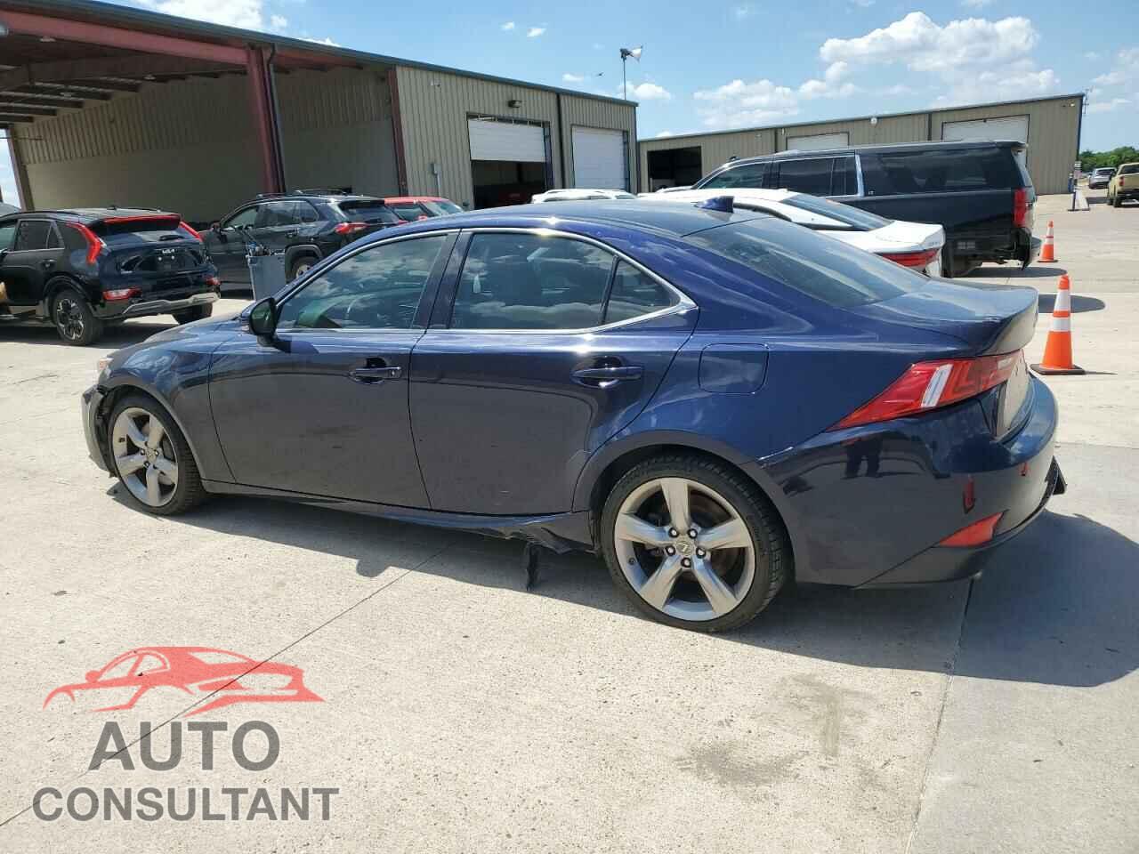 LEXUS IS 2014 - JTHBE1D24E5013032