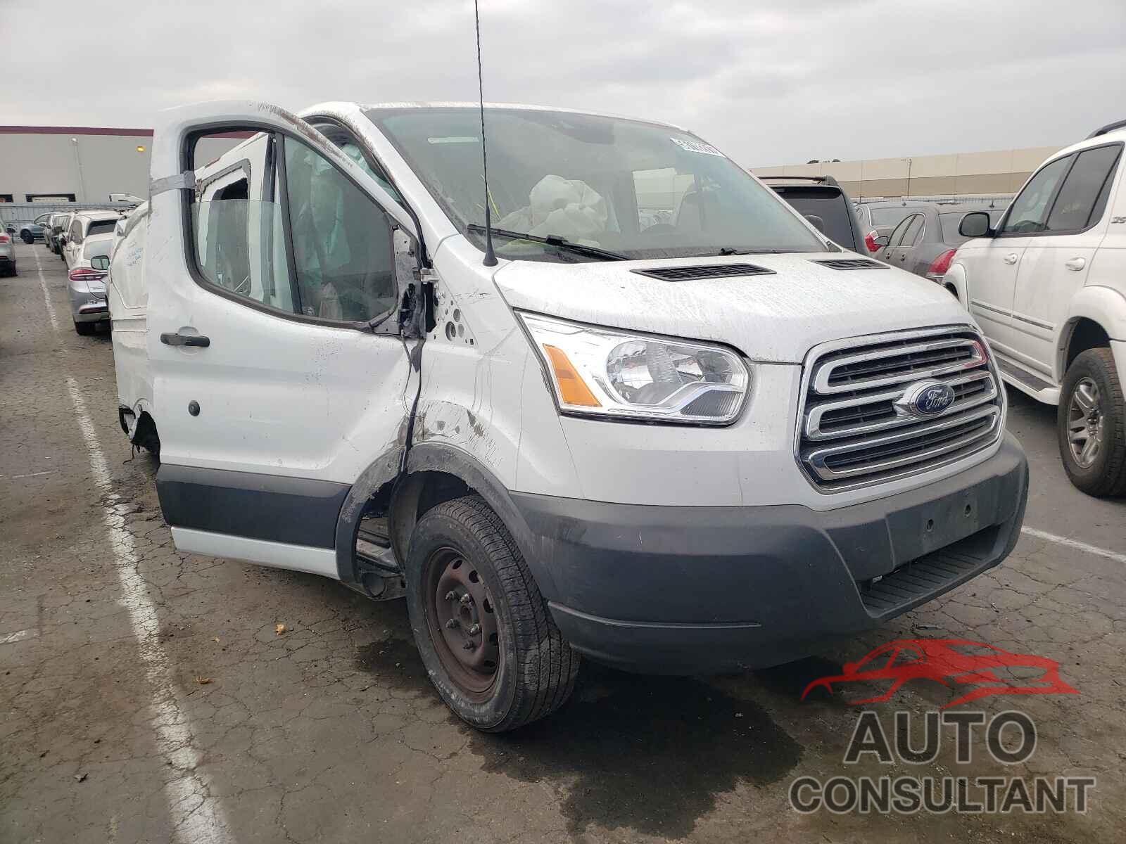 FORD TRANSIT CO 2018 - 1FTYR1ZM9JKB38145