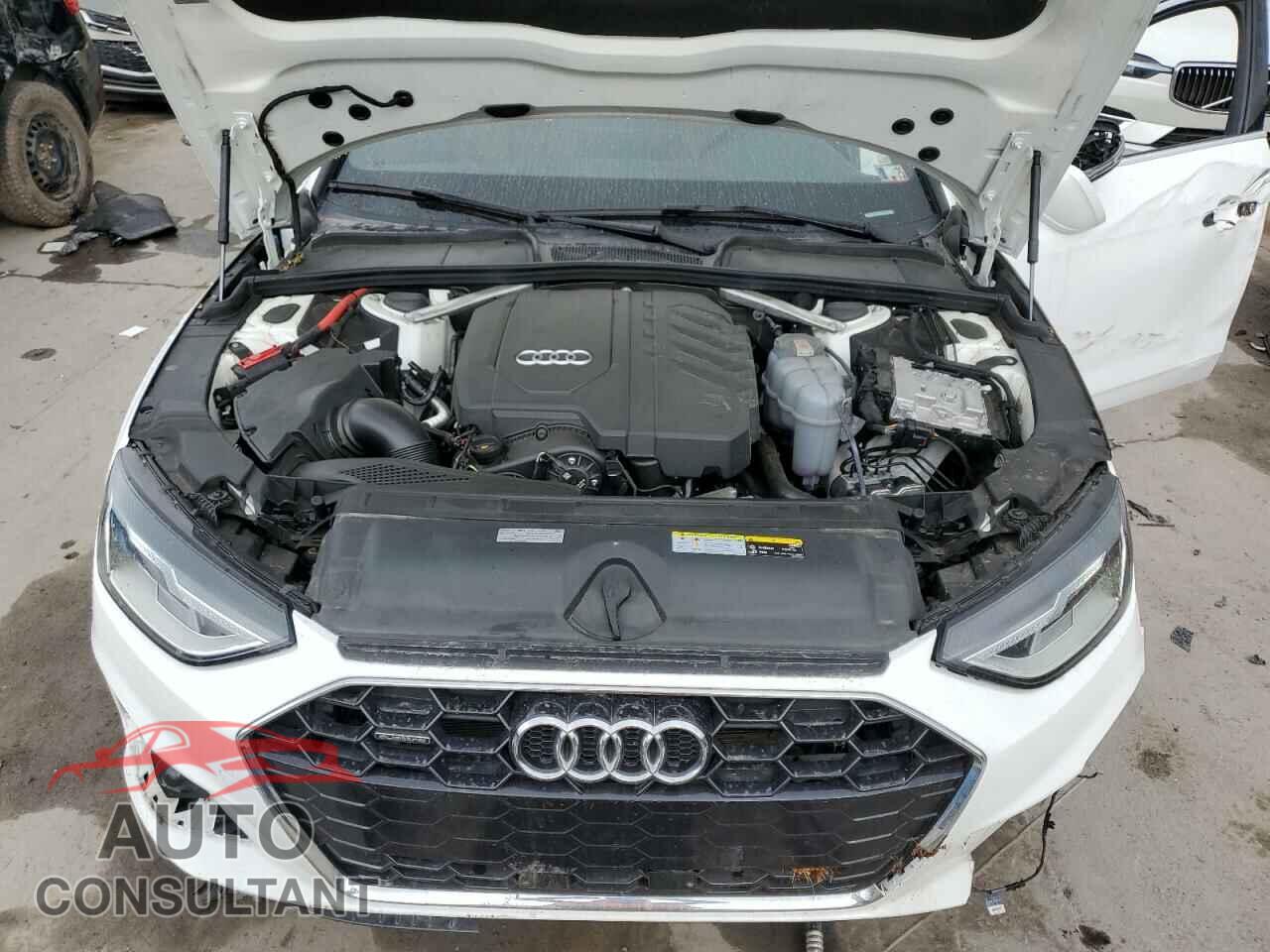 AUDI A4 2022 - WAUDAAF4XNN005213