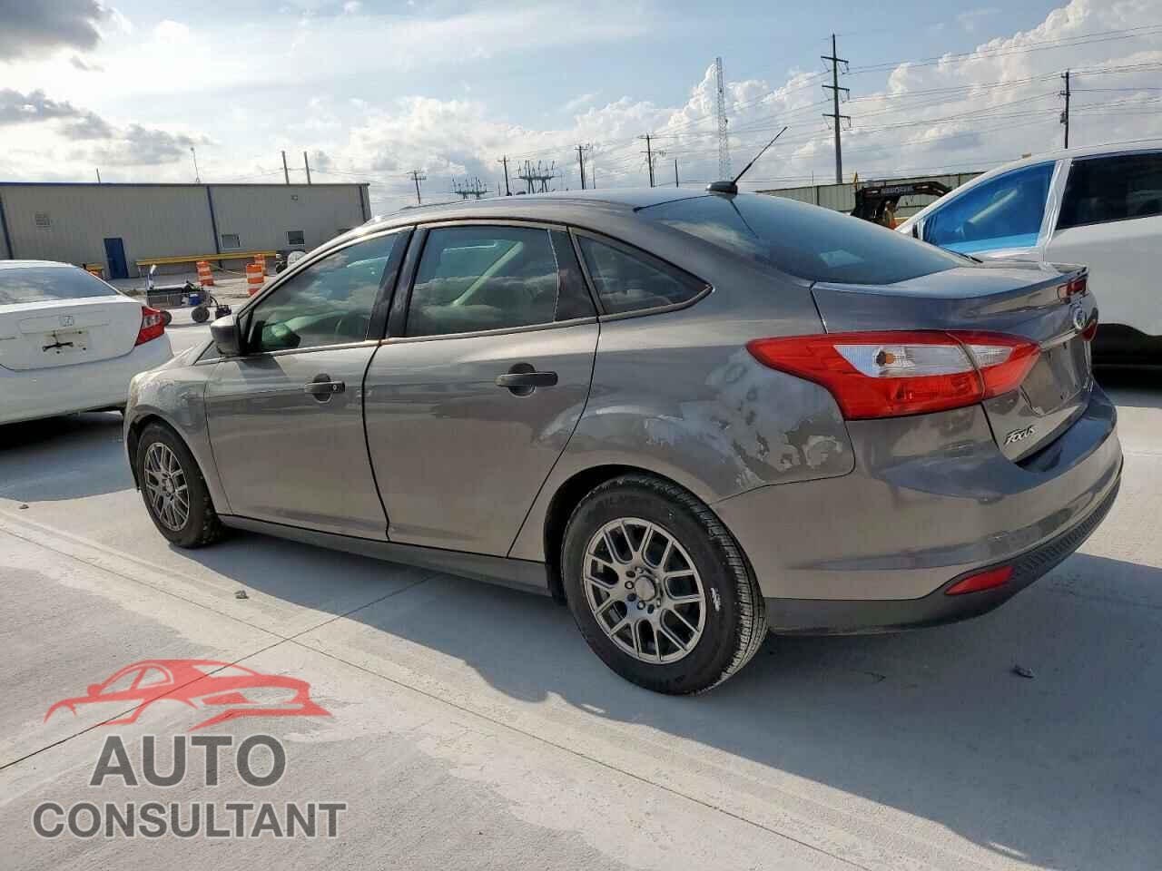 FORD FOCUS 2014 - 1FADP3E2XEL451148