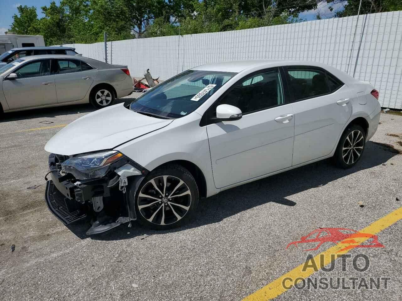 TOYOTA COROLLA 2018 - 5YFBURHE8JP810341