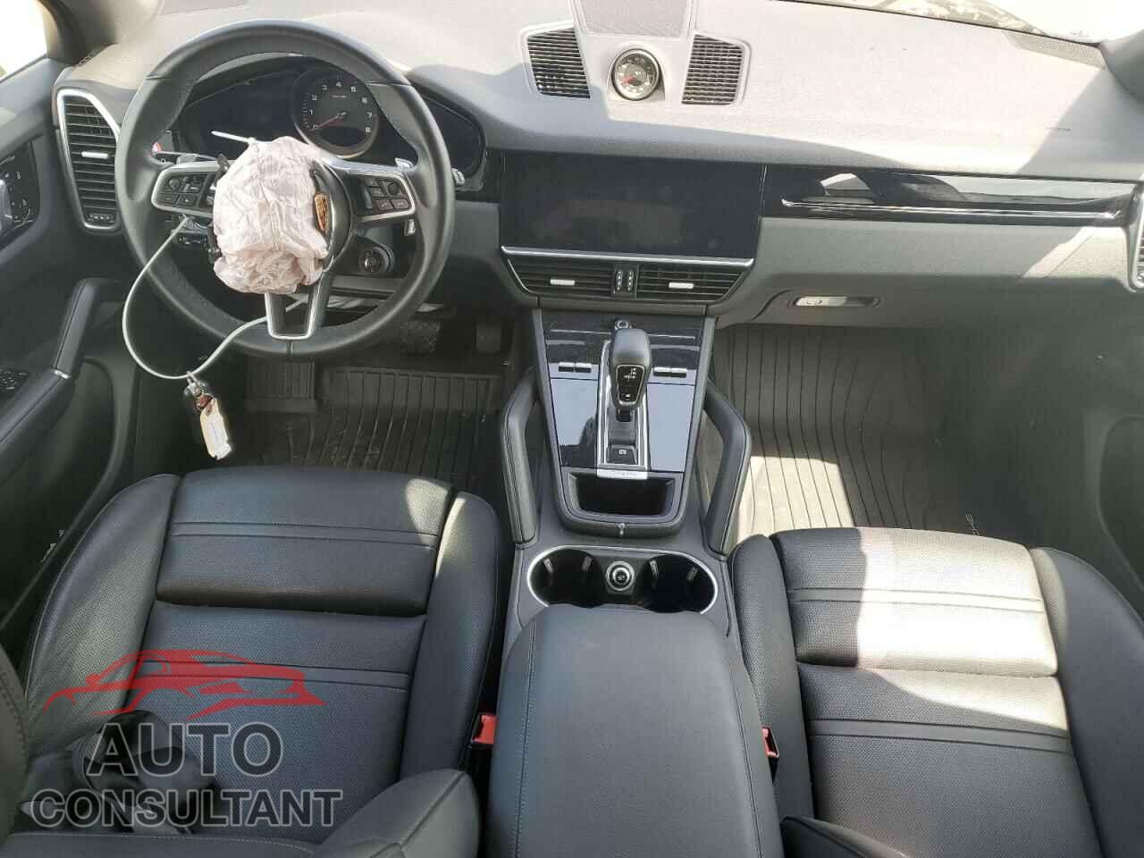 PORSCHE CAYENNE 2019 - WP1AA2AY2KDA11299