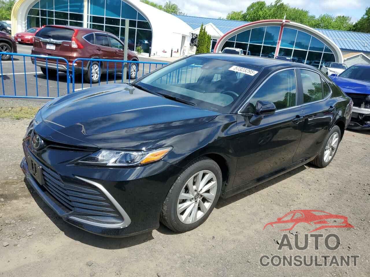TOYOTA CAMRY 2022 - 4T1C11BK8NU072767
