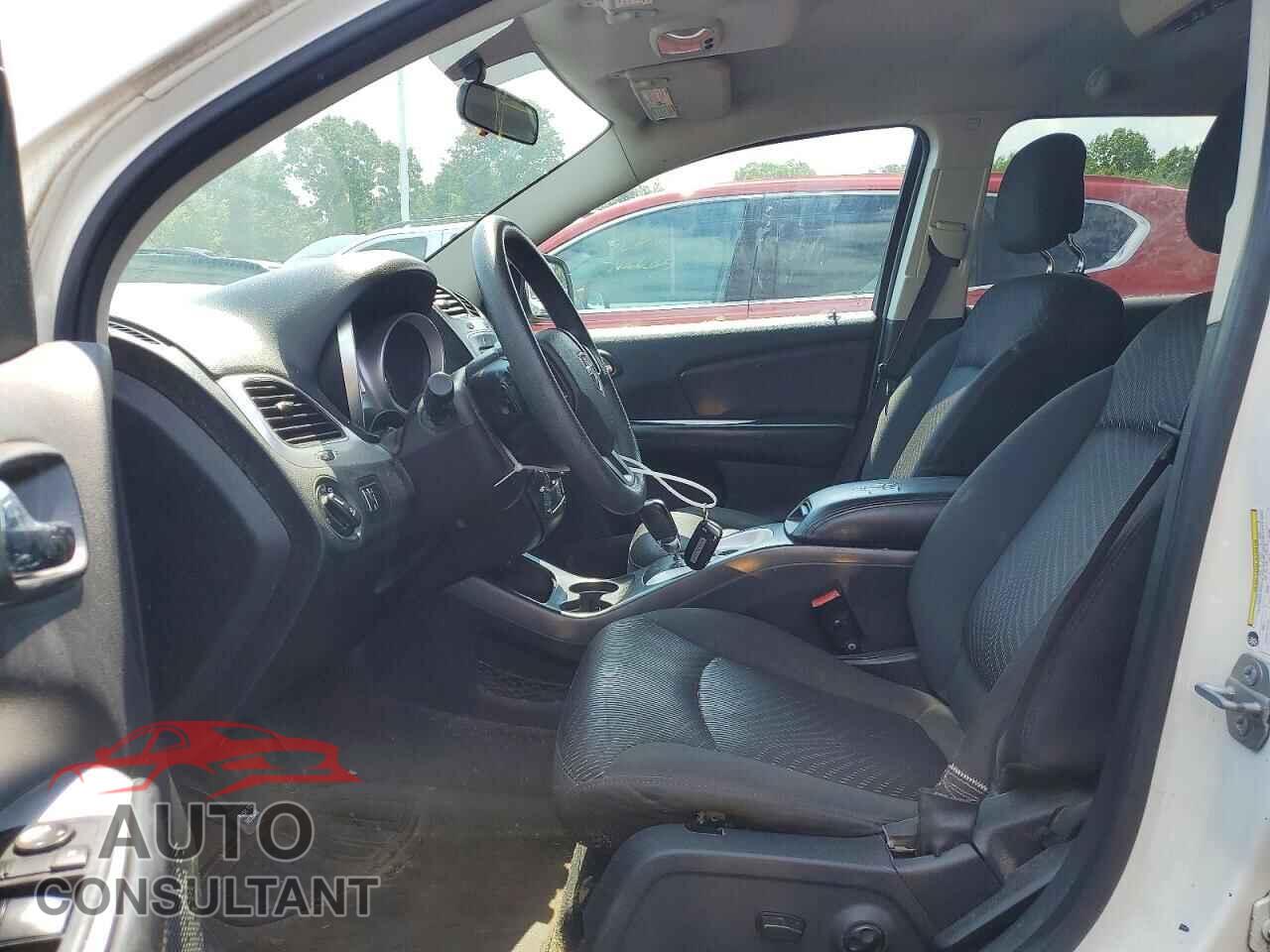 DODGE JOURNEY 2015 - 3C4PDCBB8FT586946