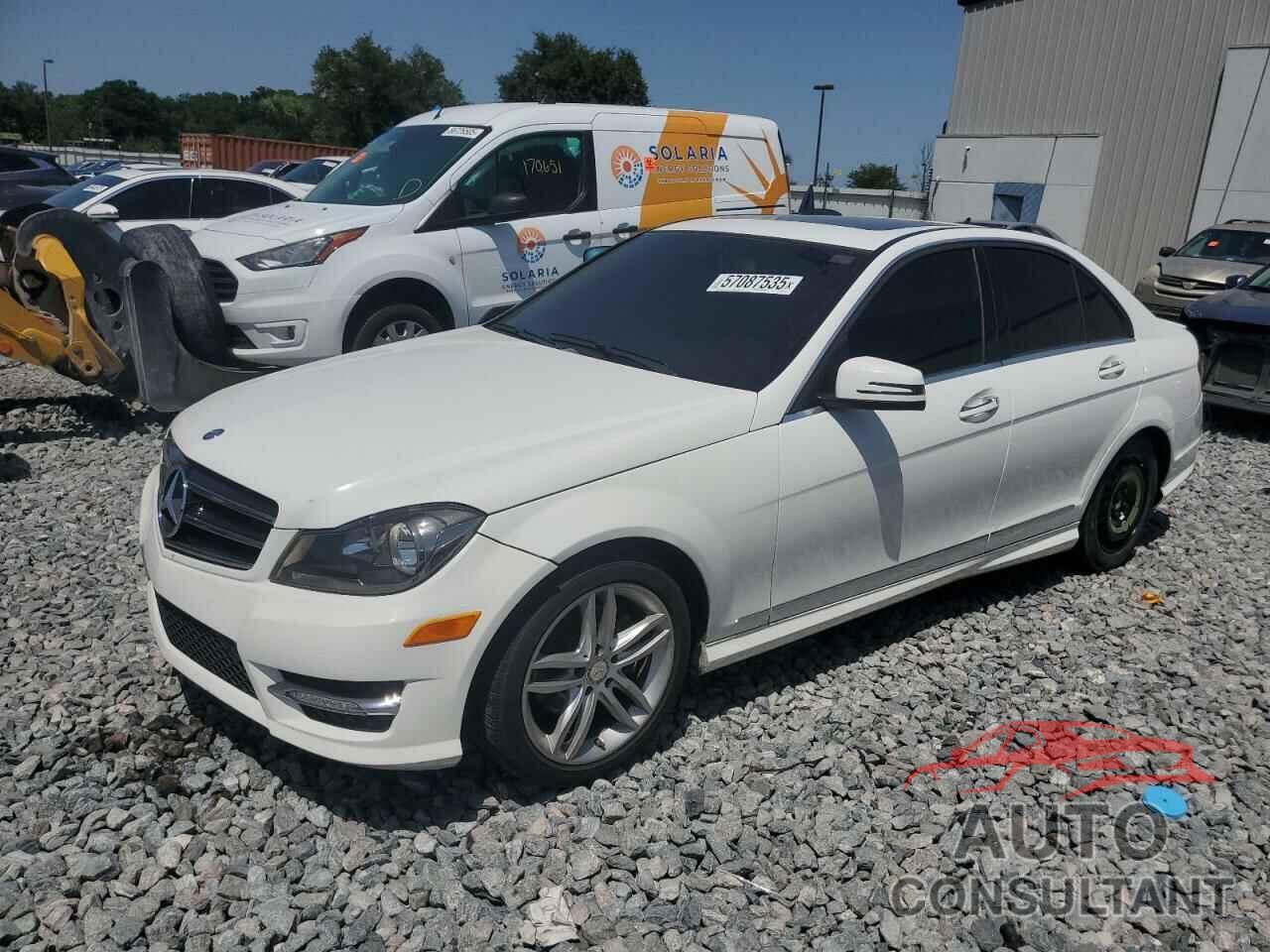 MERCEDES-BENZ C-CLASS 2014 - WDDGF4HB1EG253858
