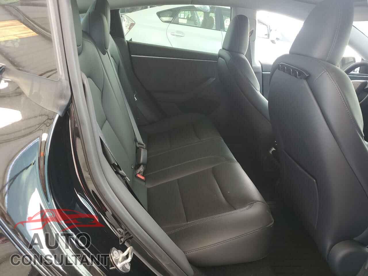 TESLA MODEL 3 2024 - 5YJ3E1EB8RF737962