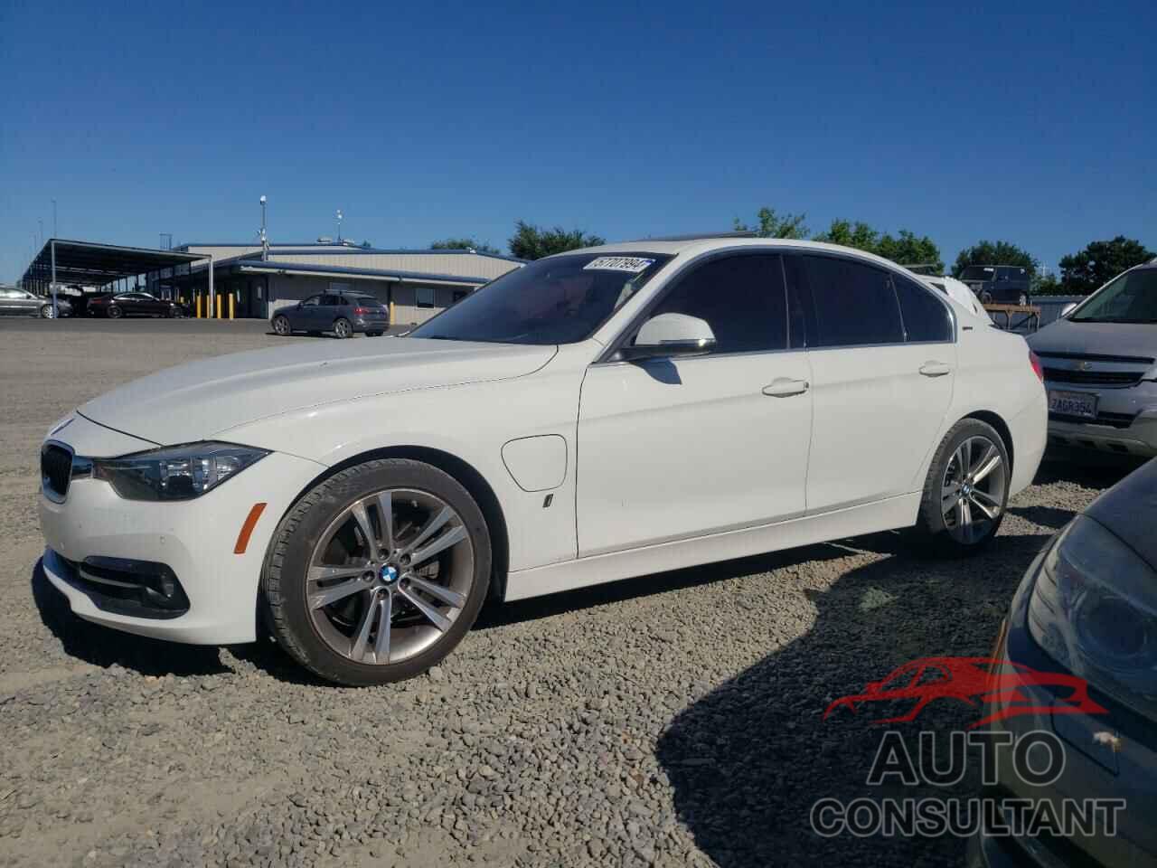 BMW 3 SERIES 2017 - WBA8E1C34HA029956