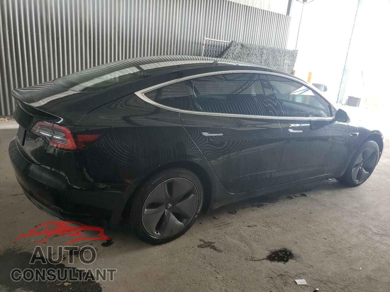 TESLA MODEL 3 2018 - 5YJ3E1EA8JF173175