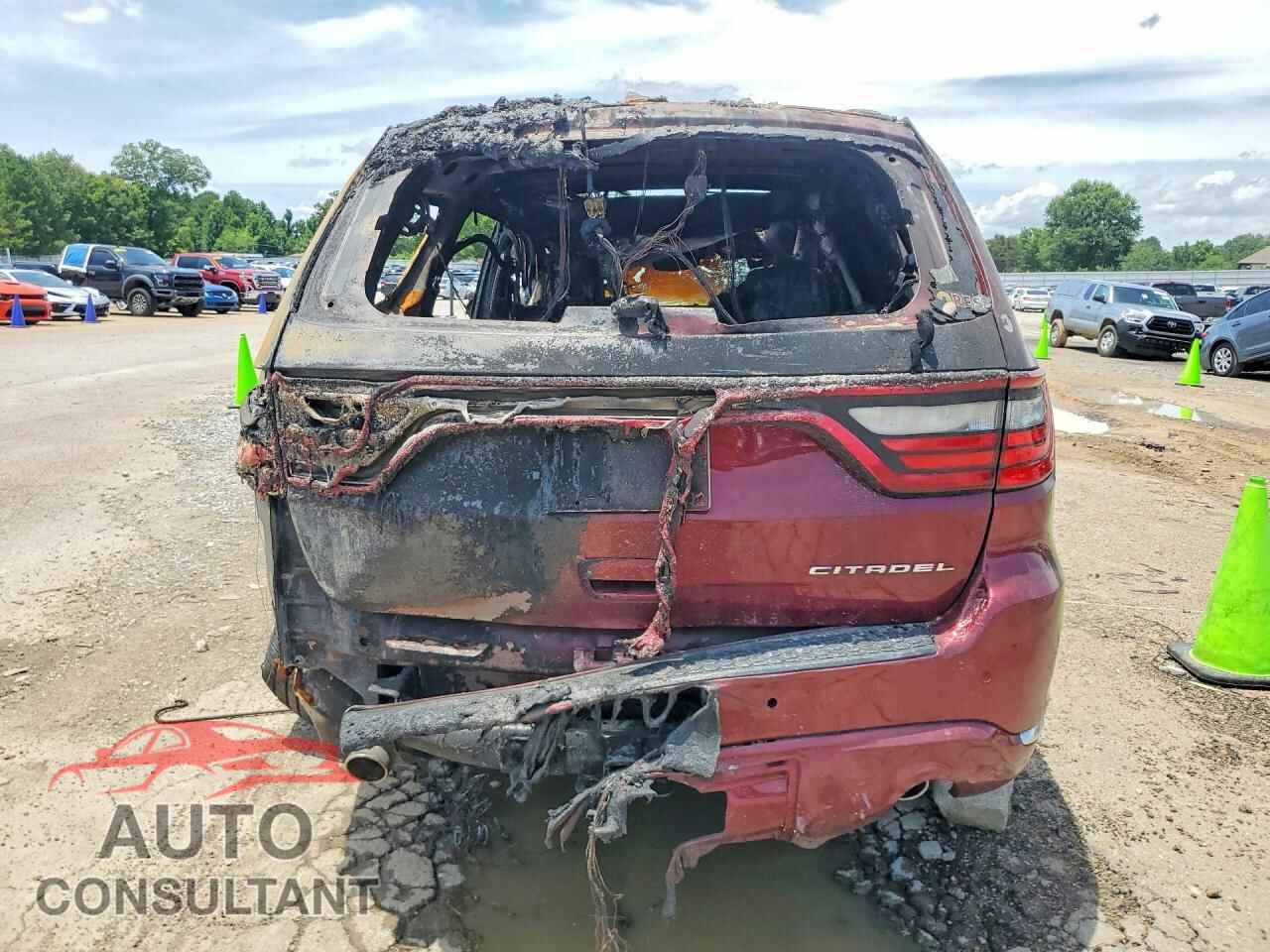 DODGE DURANGO 2020 - 1C4RDJEG7LC228863