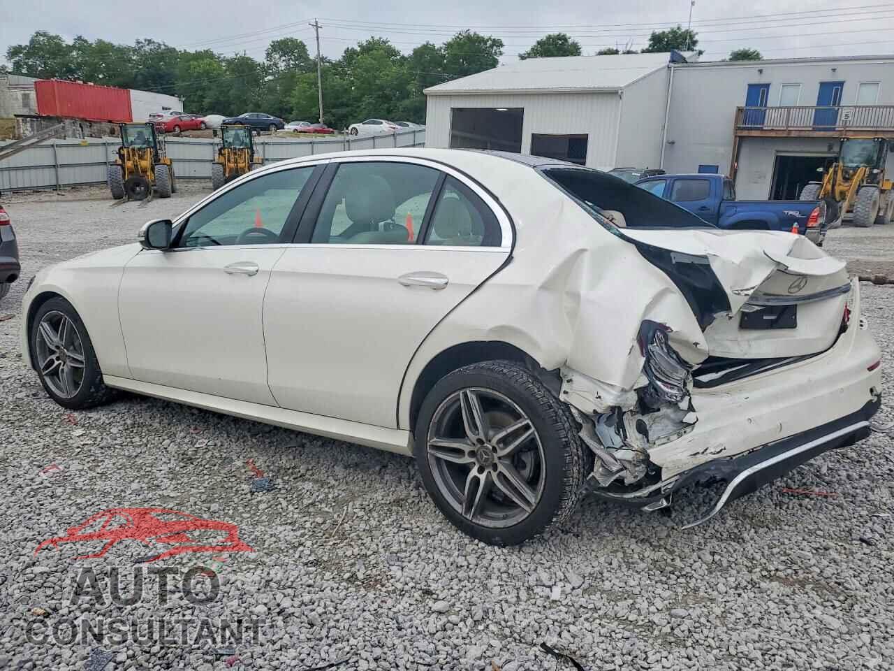 MERCEDES-BENZ E-CLASS 2019 - WDDZF4KB5KA587374