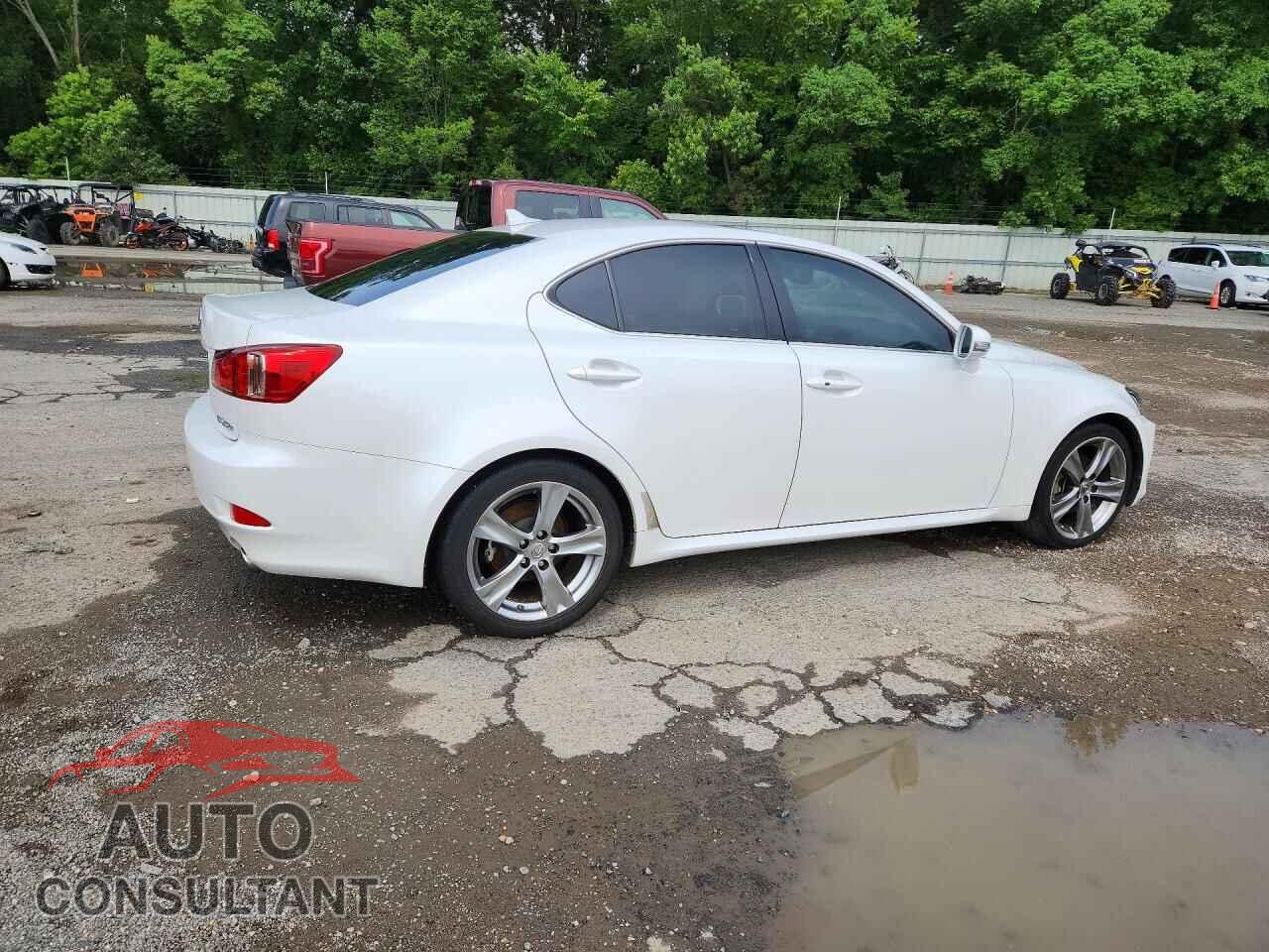 LEXUS IS 2012 - JTHBF5C24C5172748
