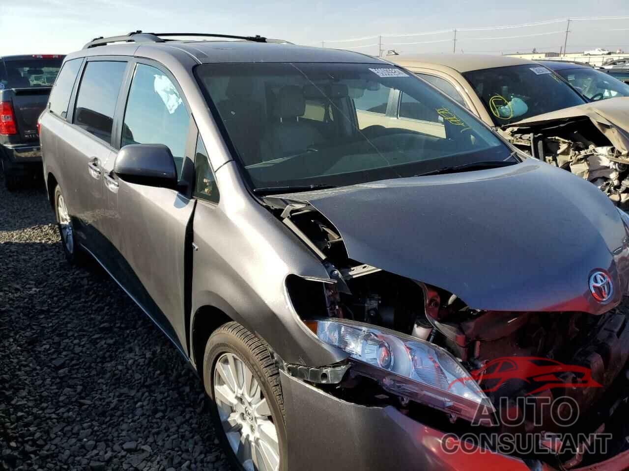 TOYOTA SIENNA 2017 - 5TDDZ3DC0HS179226