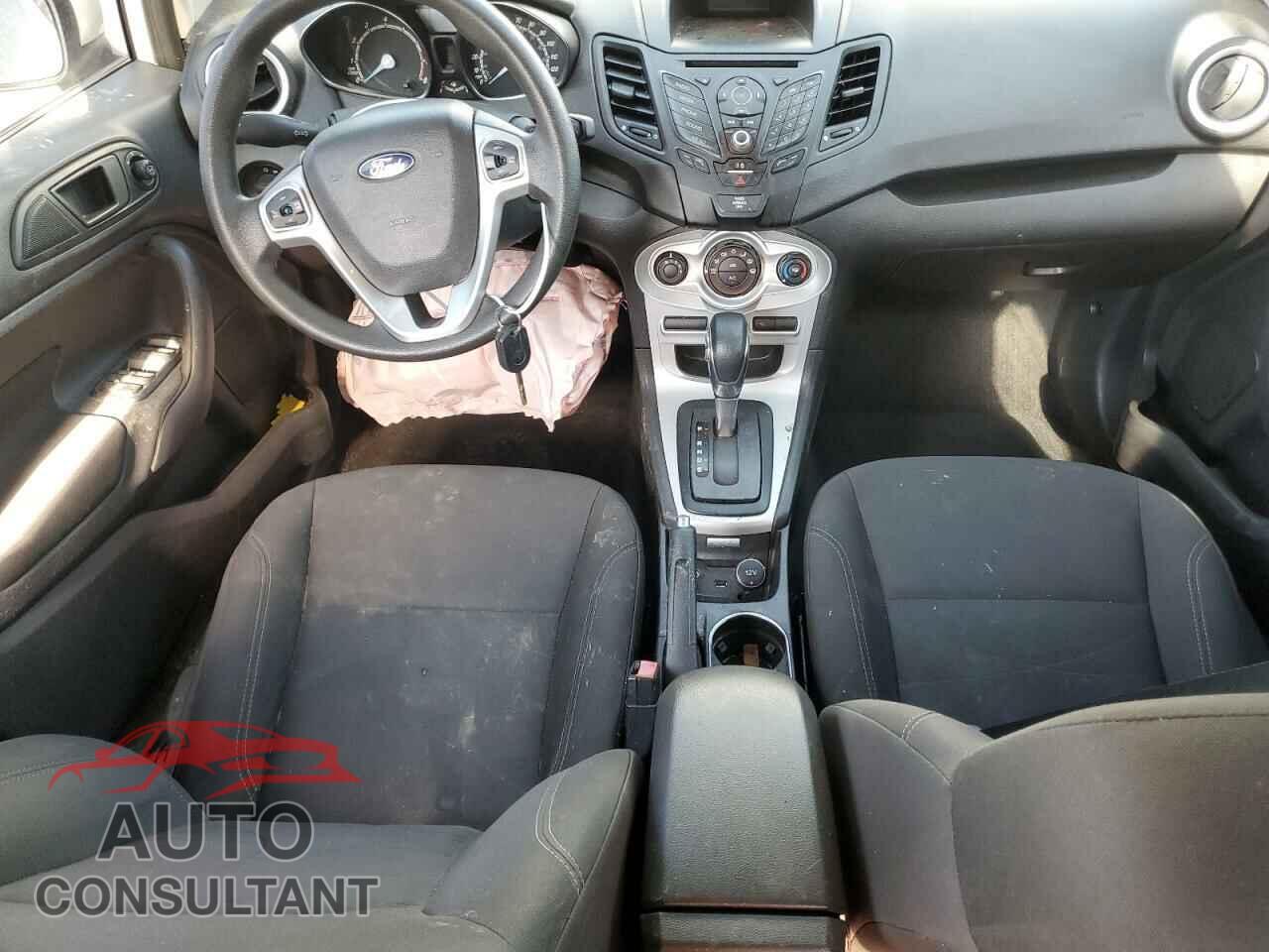 FORD FIESTA 2017 - 3FADP4EJ6HM162882