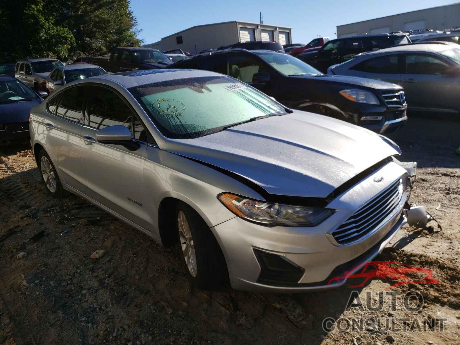 FORD FUSION 2019 - 3FA6P0LU0KR120104