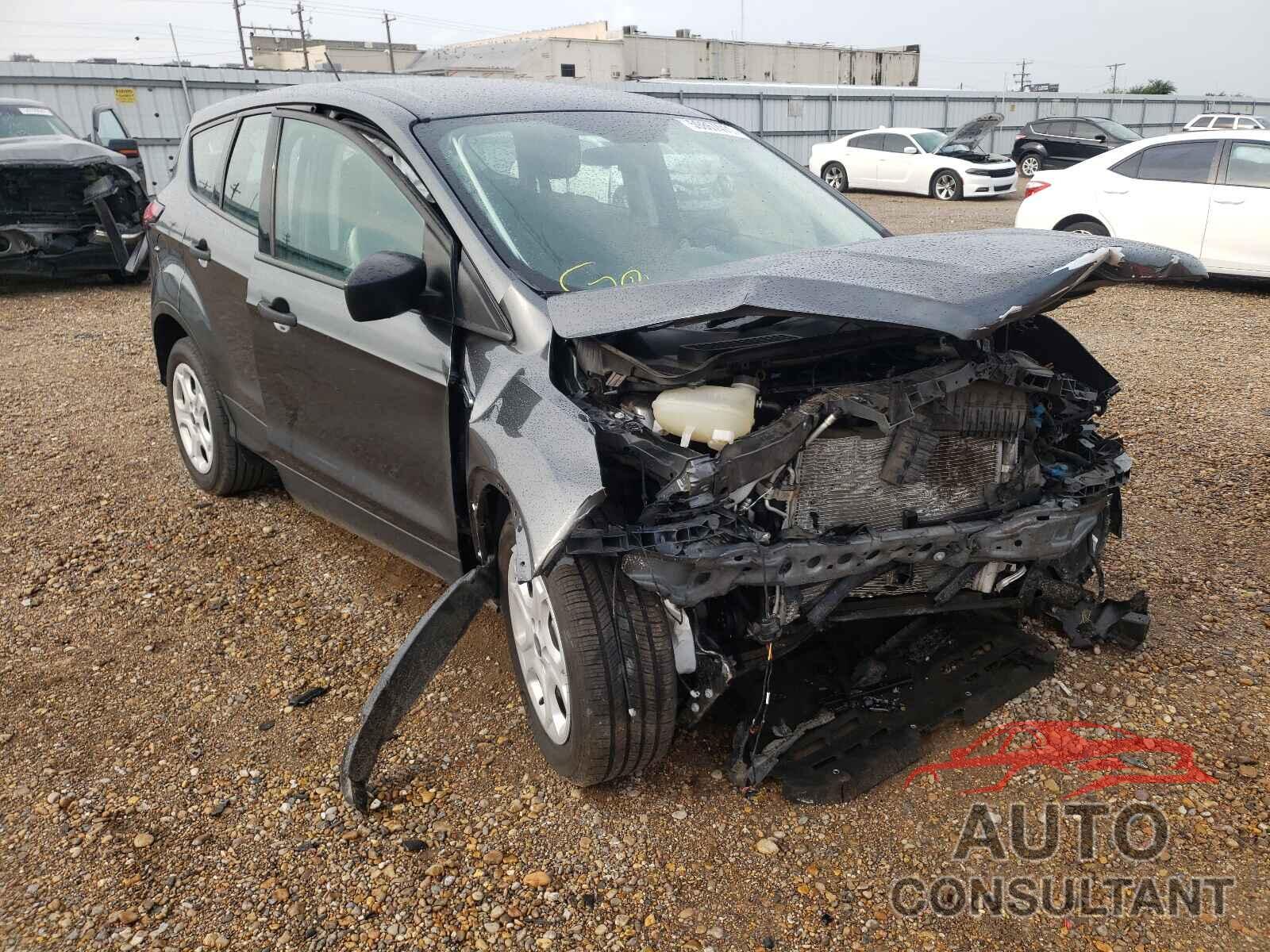 FORD ESCAPE 2019 - 1FMCU0F71KUB26221