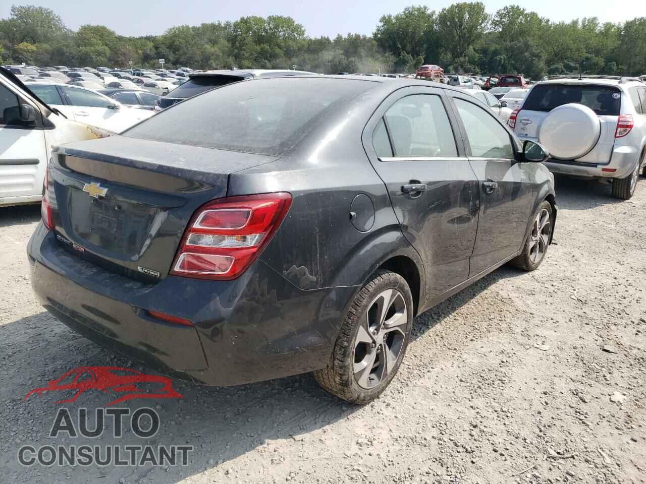 CHEVROLET SONIC 2017 - 1G1JF5SB5H4133526