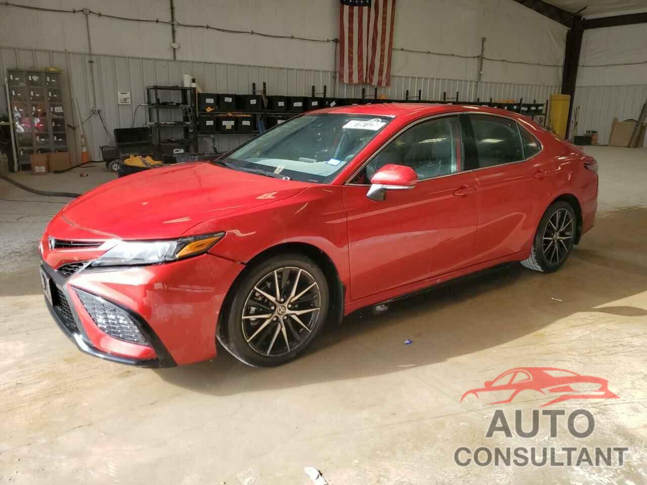 TOYOTA CAMRY 2022 - 4T1G11AK4NU070761