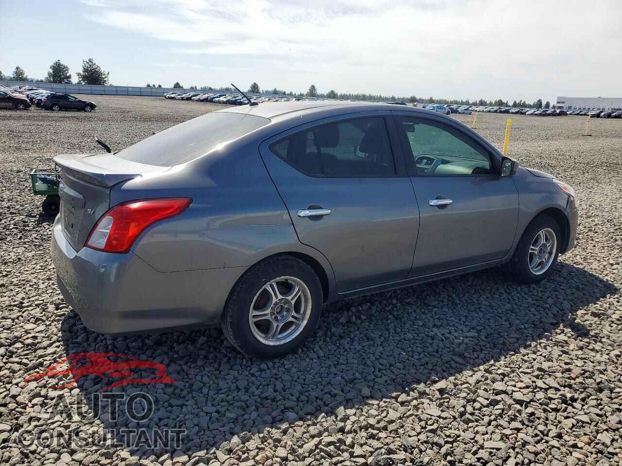NISSAN VERSA 2017 - 3N1CN7AP1HL877455