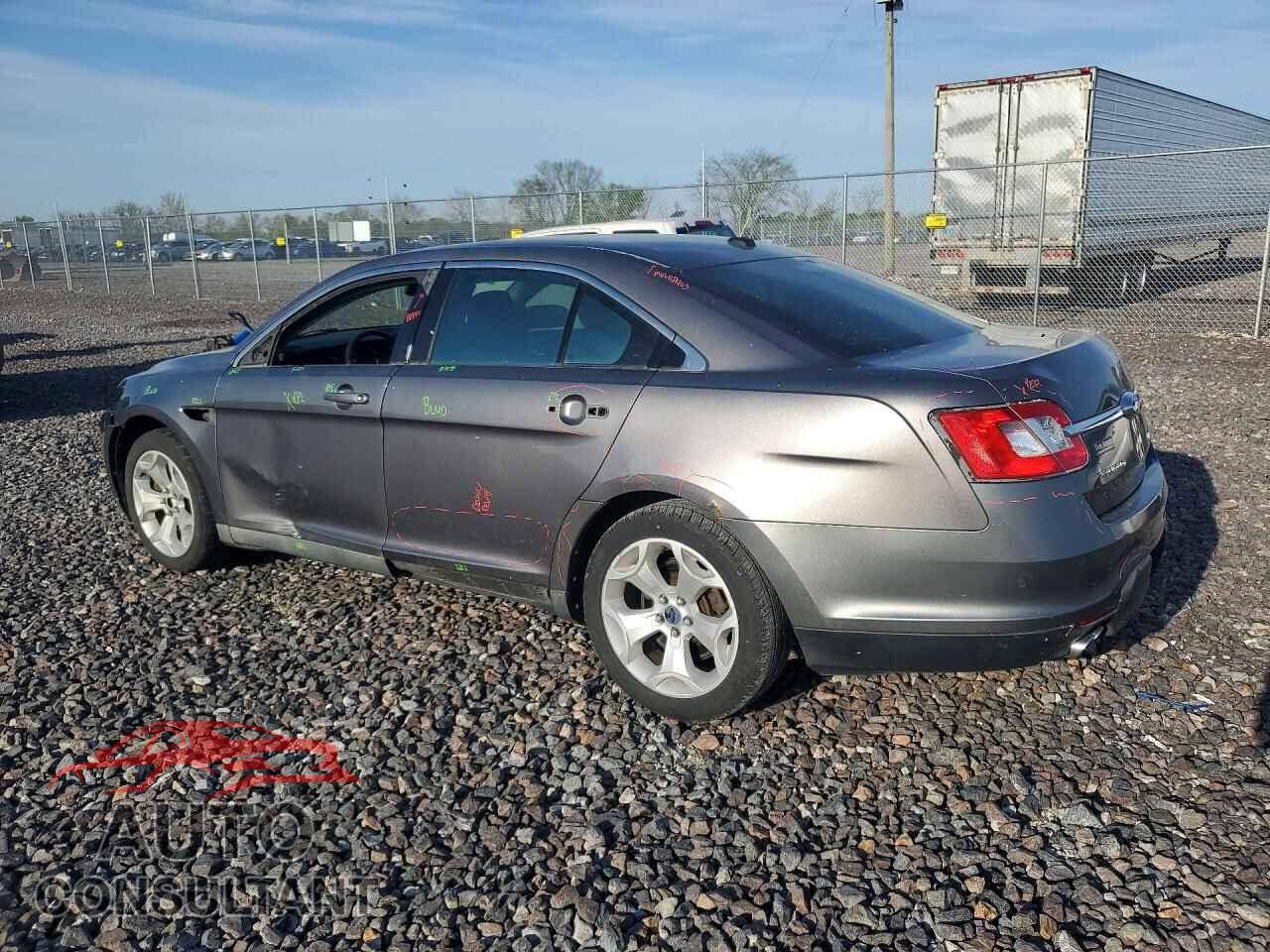 FORD TAURUS 2011 - 1FAHP2FW4BG112869