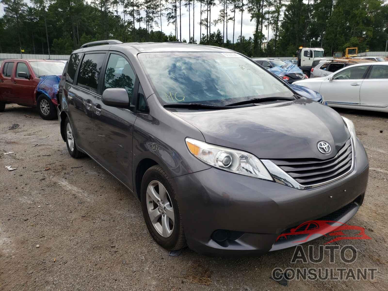 TOYOTA SIENNA 2017 - 5TDKZ3DC5HS858710