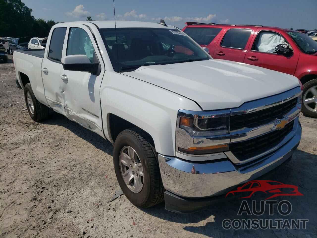 CHEVROLET SILVERADO 2018 - 1GCRCREH8JZ155510