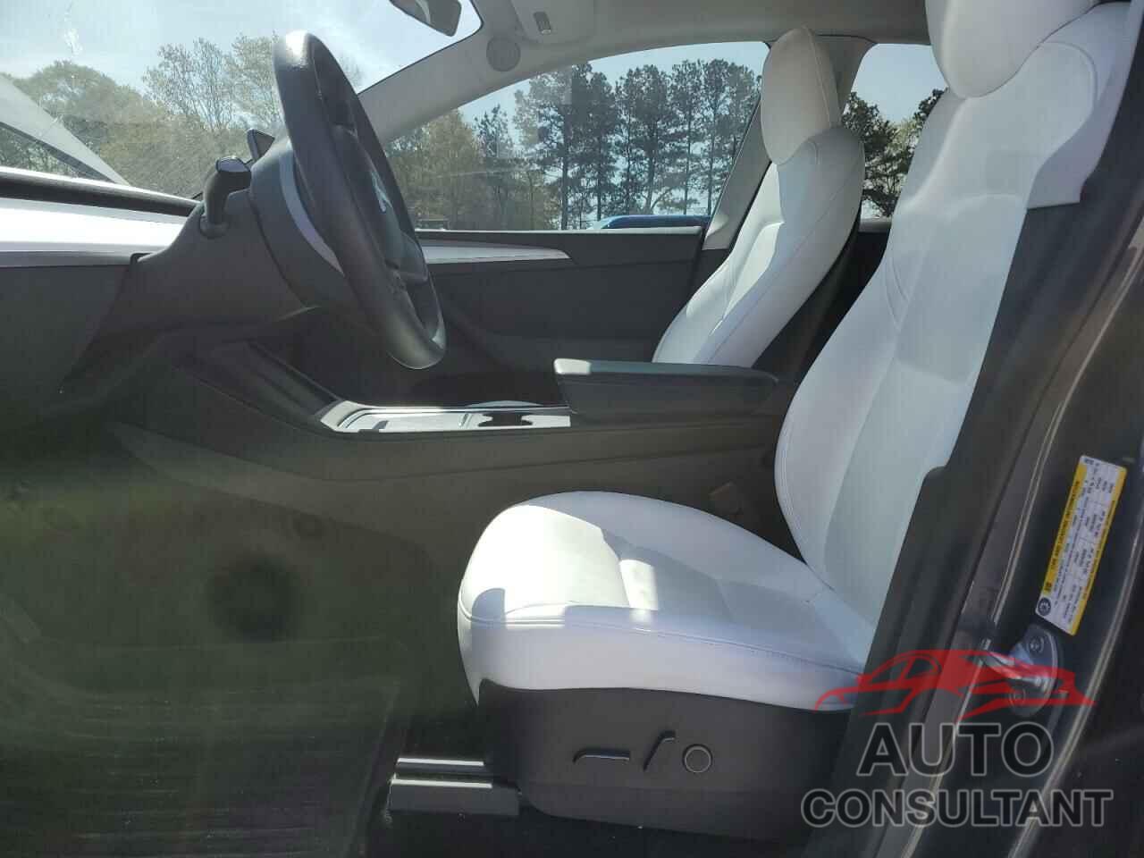 TESLA MODEL Y 2023 - 7SAYGAEE9PF662103
