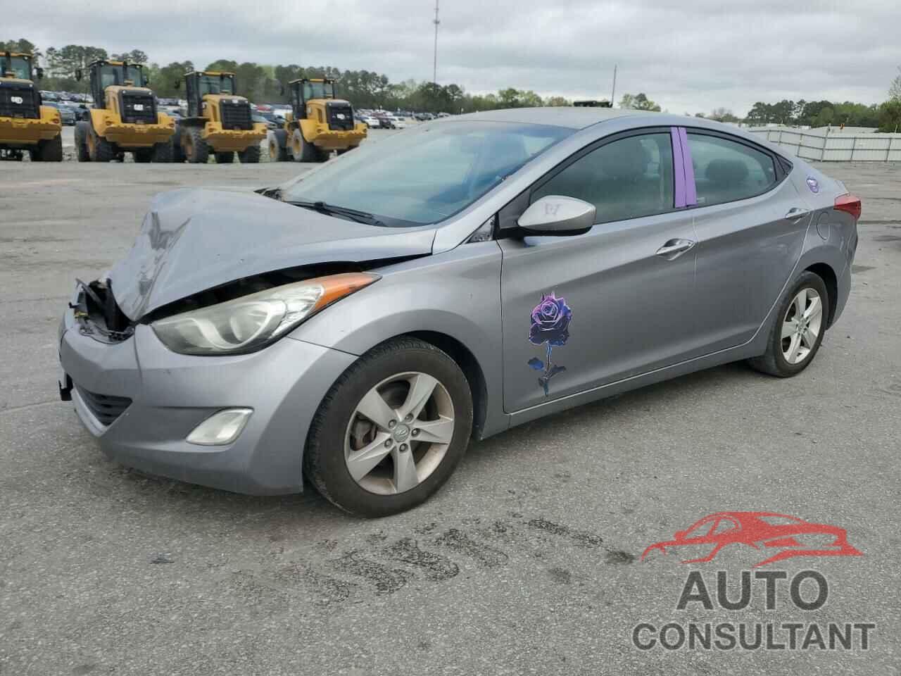 HYUNDAI ELANTRA 2013 - KMHDH4AE2DU517435