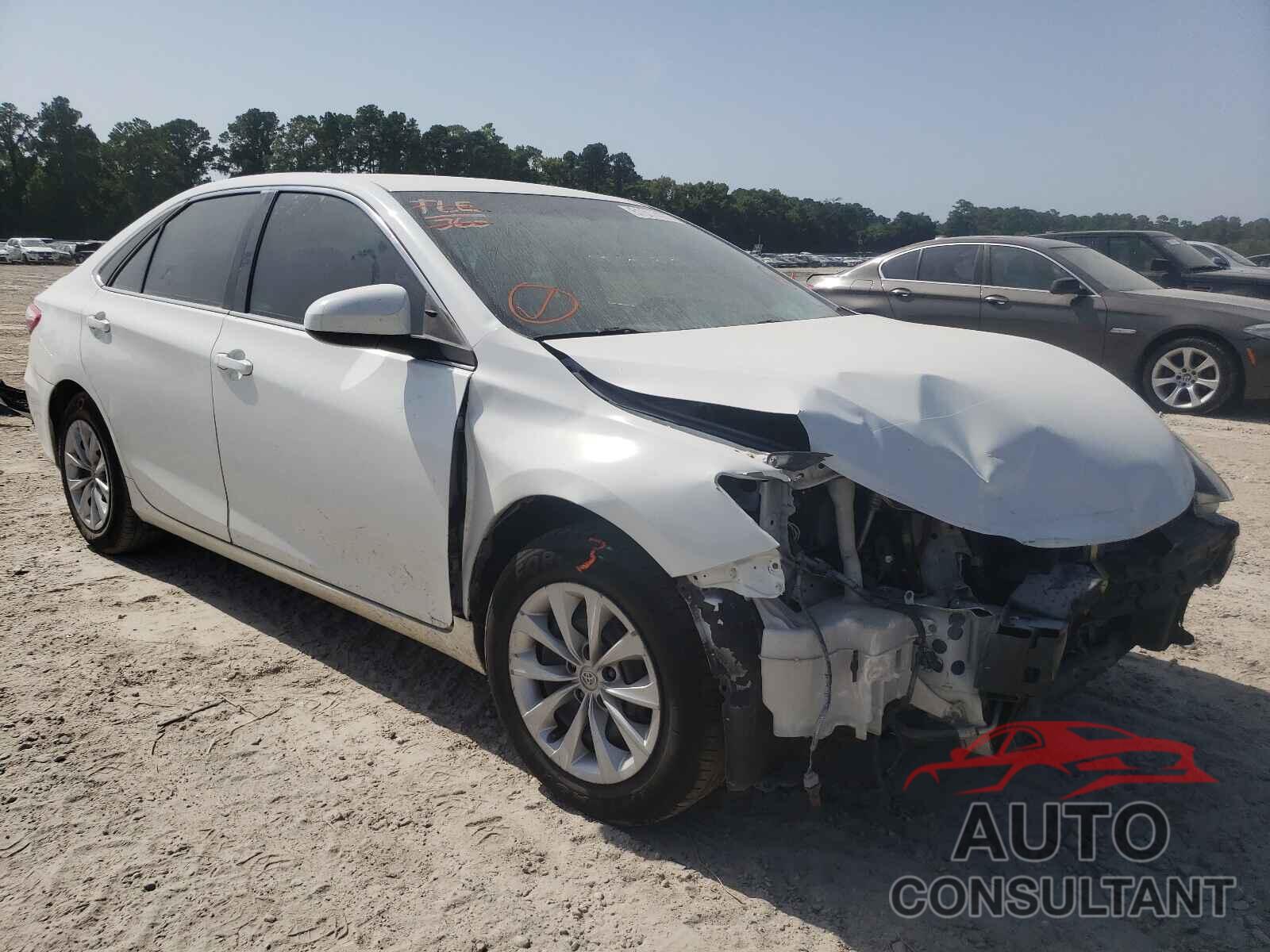 TOYOTA CAMRY 2016 - 4T4BF1FK9GR555278