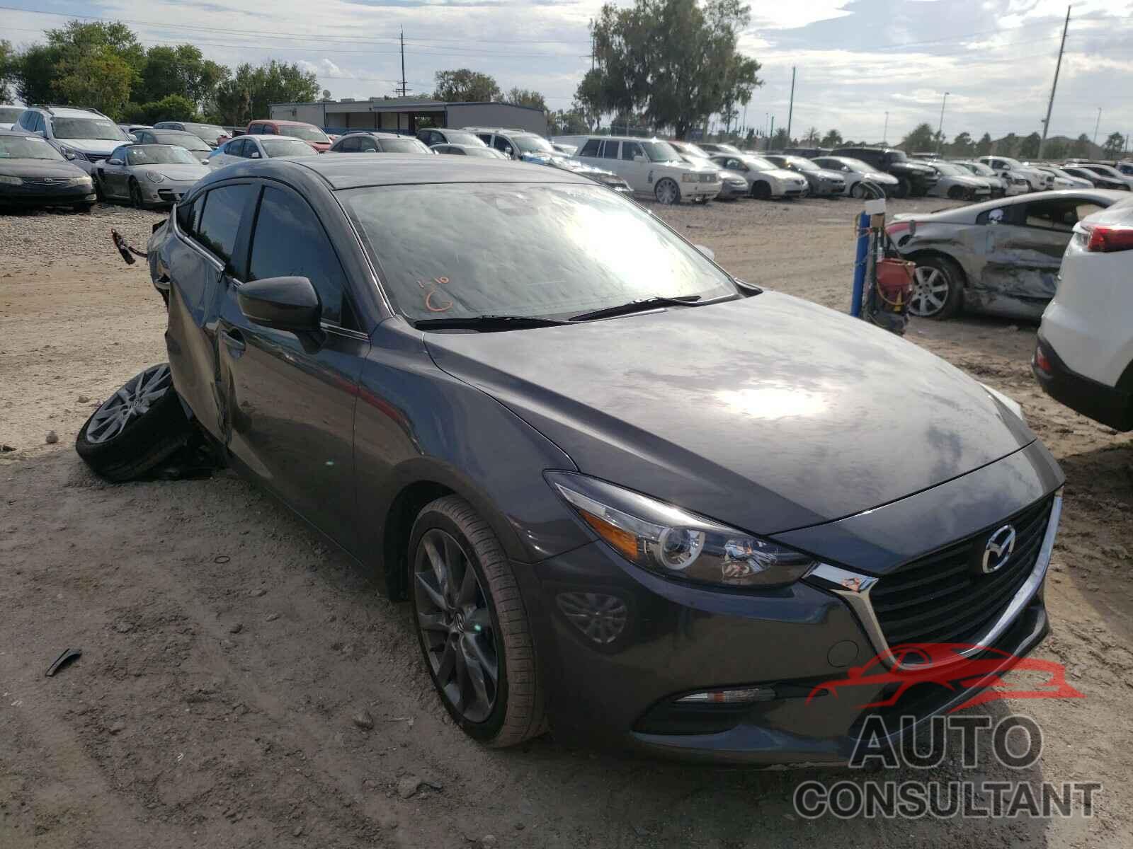 MAZDA 3 2018 - 3MZBN1V39JM173790