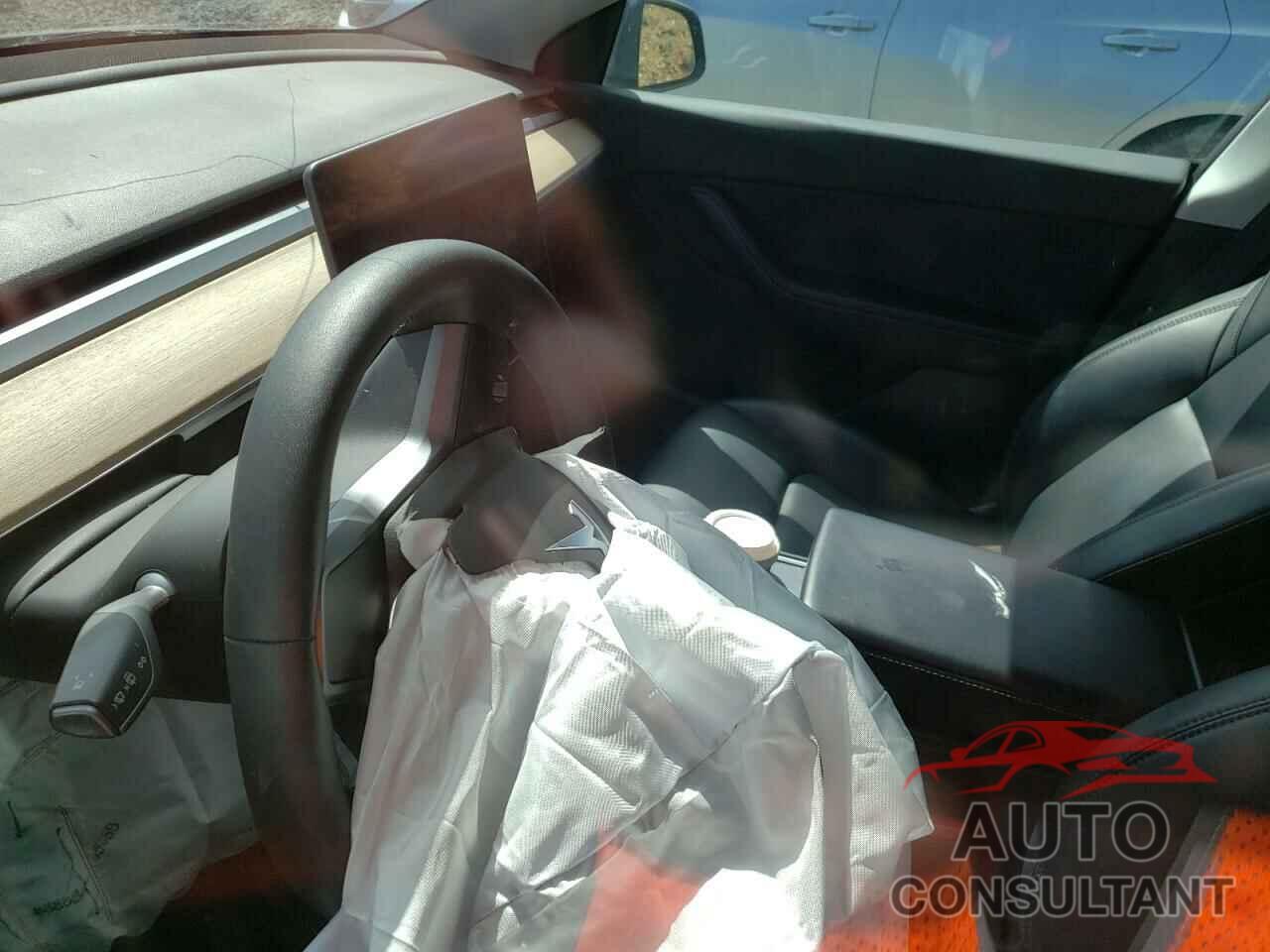 TESLA MODEL Y 2022 - 7SAYGDEE8NF323945