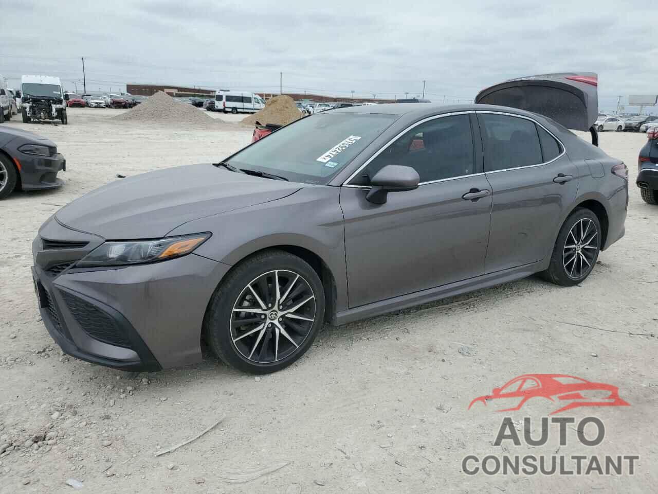 TOYOTA CAMRY 2021 - 4T1G11AK8MU532687