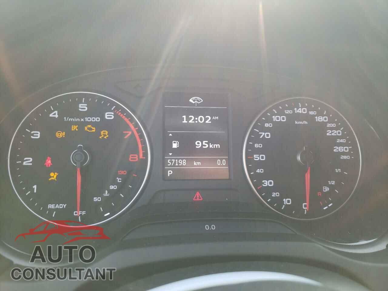 AUDI A3 2019 - WAUBEGFF5KA098564
