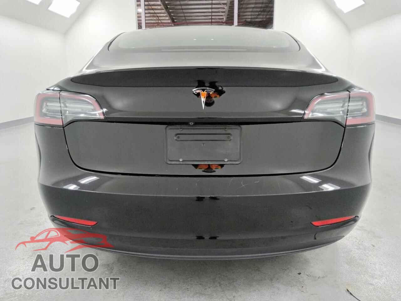 TESLA MODEL 3 2023 - 5YJ3E1EA7PF459236