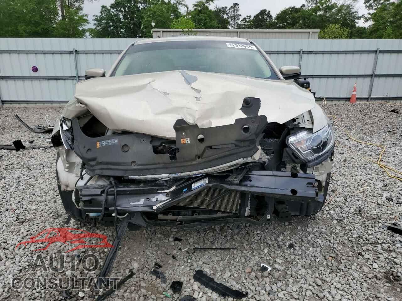 FORD TAURUS 2017 - 1FAHP2E80HG110211